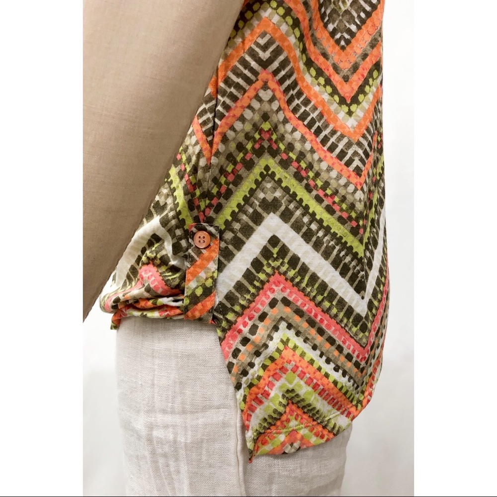 Chico’s Zig ZagChevron Pattern Short Sleeve Blouse - Picture 4 of 12